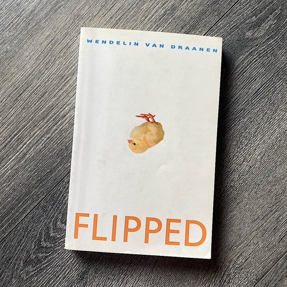 Flipped by Wendelin Van Draanen - Picture 1 of 2